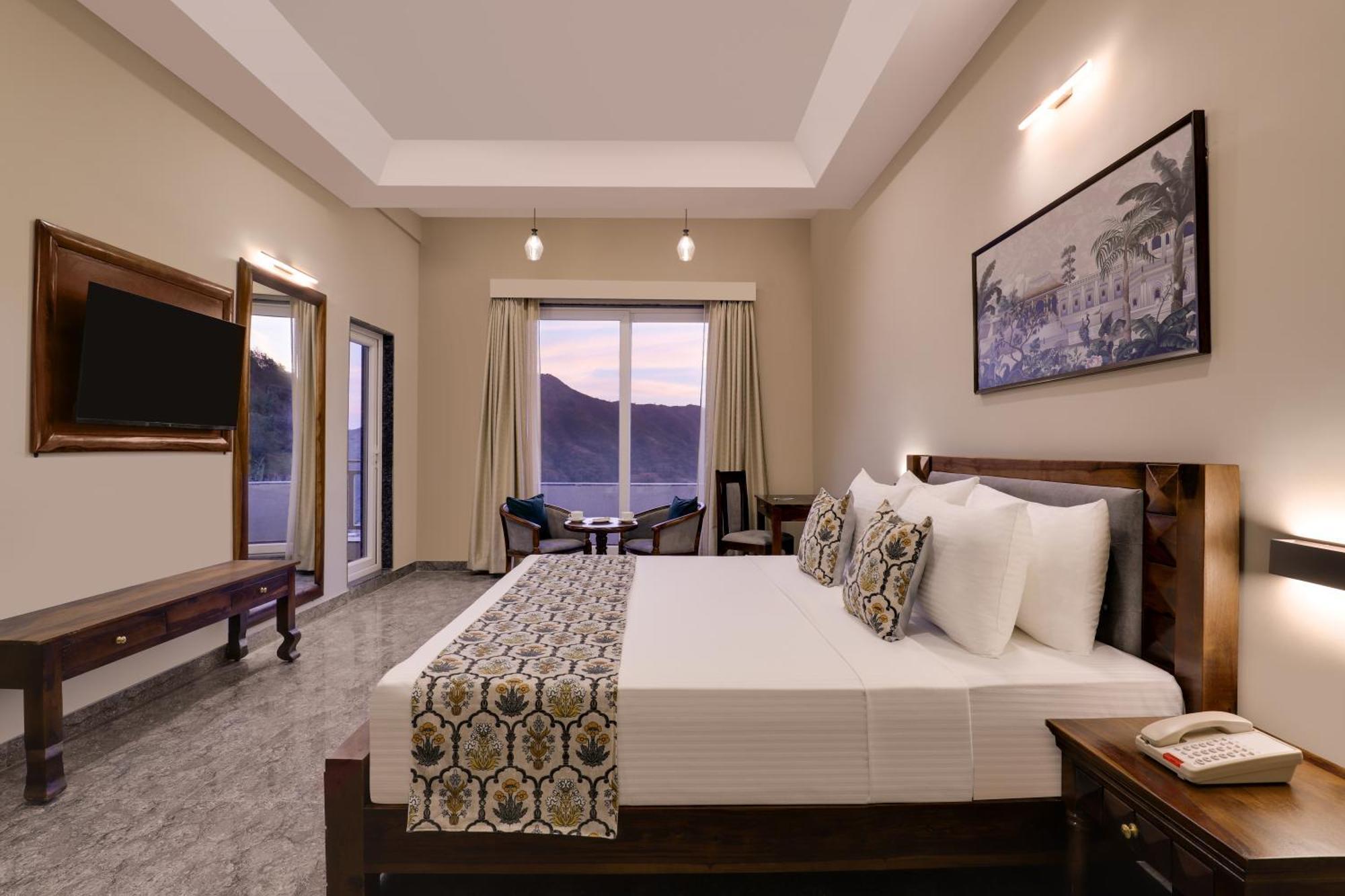 Lemon Tree Resort, 쿰발가르 외부 사진